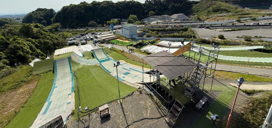 SKI＆SNOWBOARDジャンプ練習施設