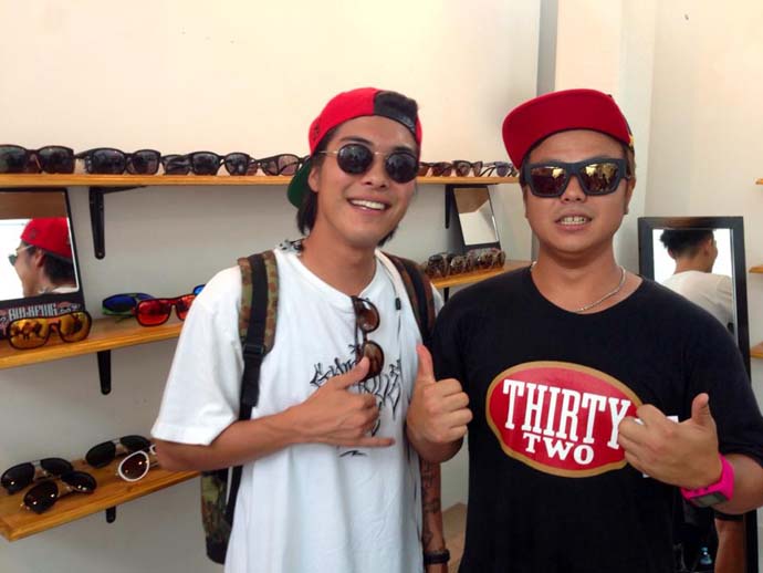 BLACK FLYS & FLY GIRLS　2014 EXHIBITION　レポート