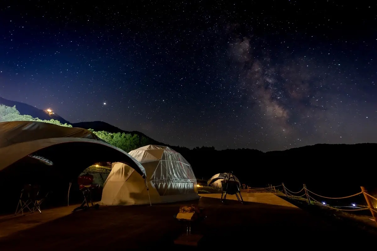 SORAに包まれる山頂グランピング「OZE-HOSHISORA GLAMPING＆CAMP RESORT」が2023年7月14日にOPEN！