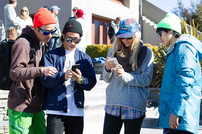 BURTON HIGH FIVES presented by MINIが開幕！