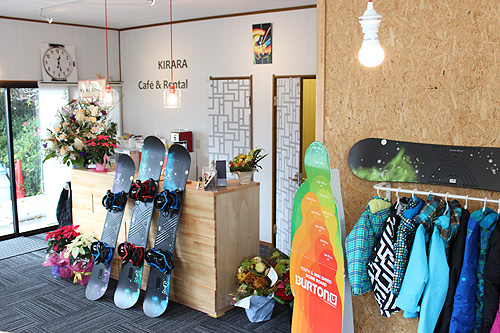 『KIRARA Cafe & Rental』2013 年11 月1 日にオープン!!