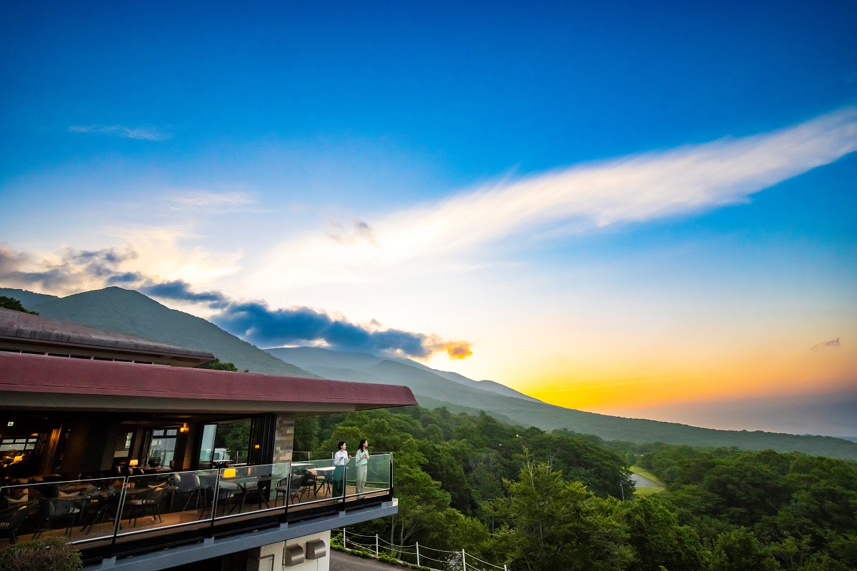網張温泉スキー場（岩手）、開業60周年を機に “食” と “絶景空間” を一新「テラス＆ダイニング岩手山」がリニューアルオープン！