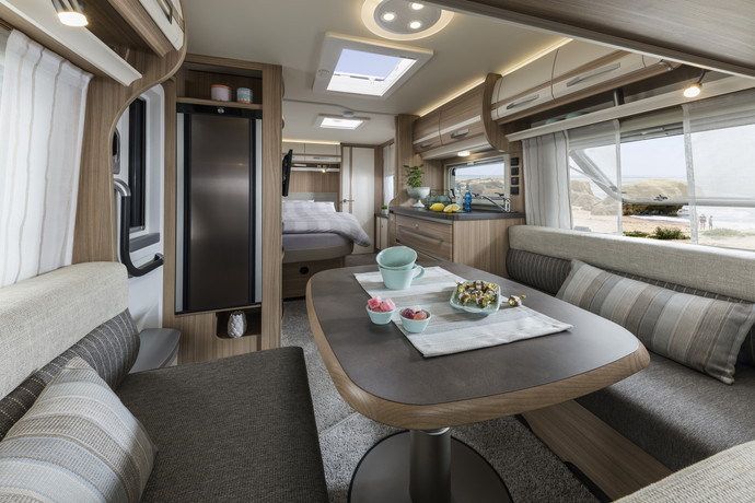 栂池高原にトレーラー型グランピング「GLAMPING FIELD TSUGAIKE」が8月14日（土）オープン。