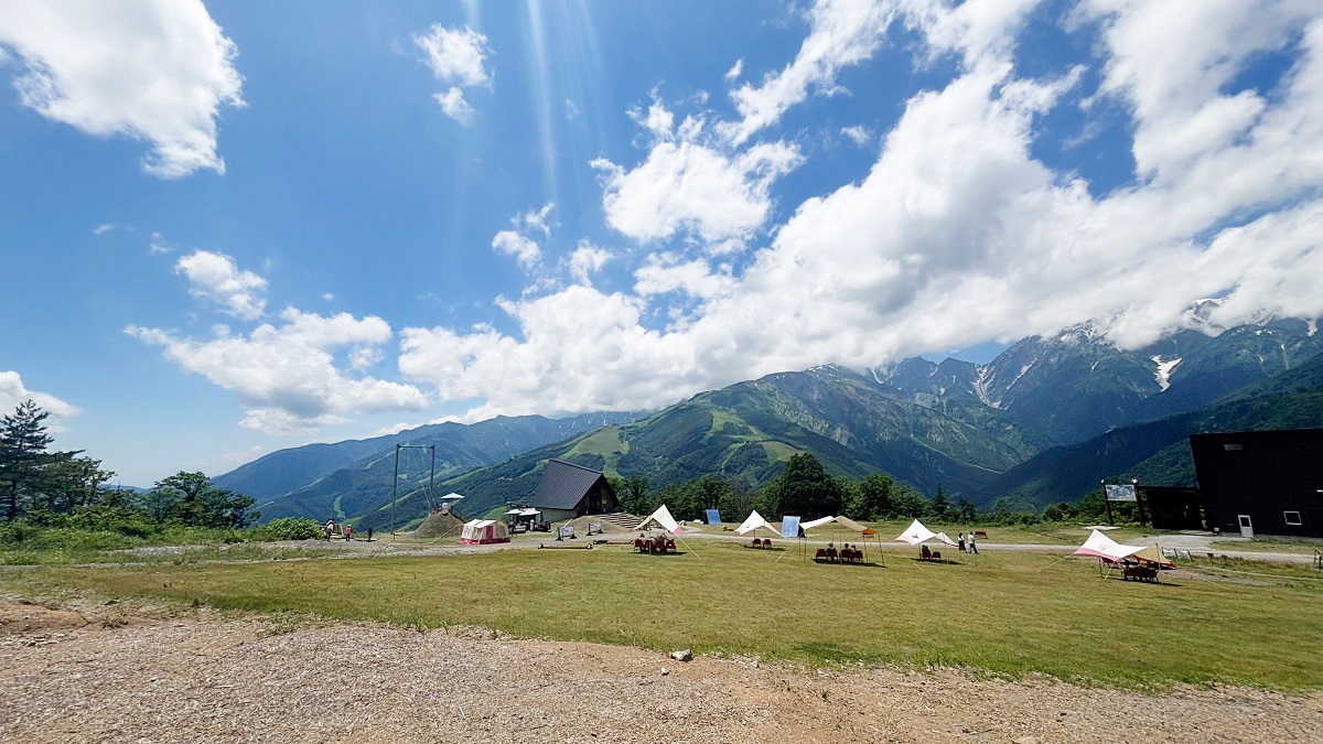 白馬岩岳マウンテンリゾート（長野）の人気エリアが7月18日（金）リニューアル。絶景の夏山でヨガやアクティビティなど非日常の体験を