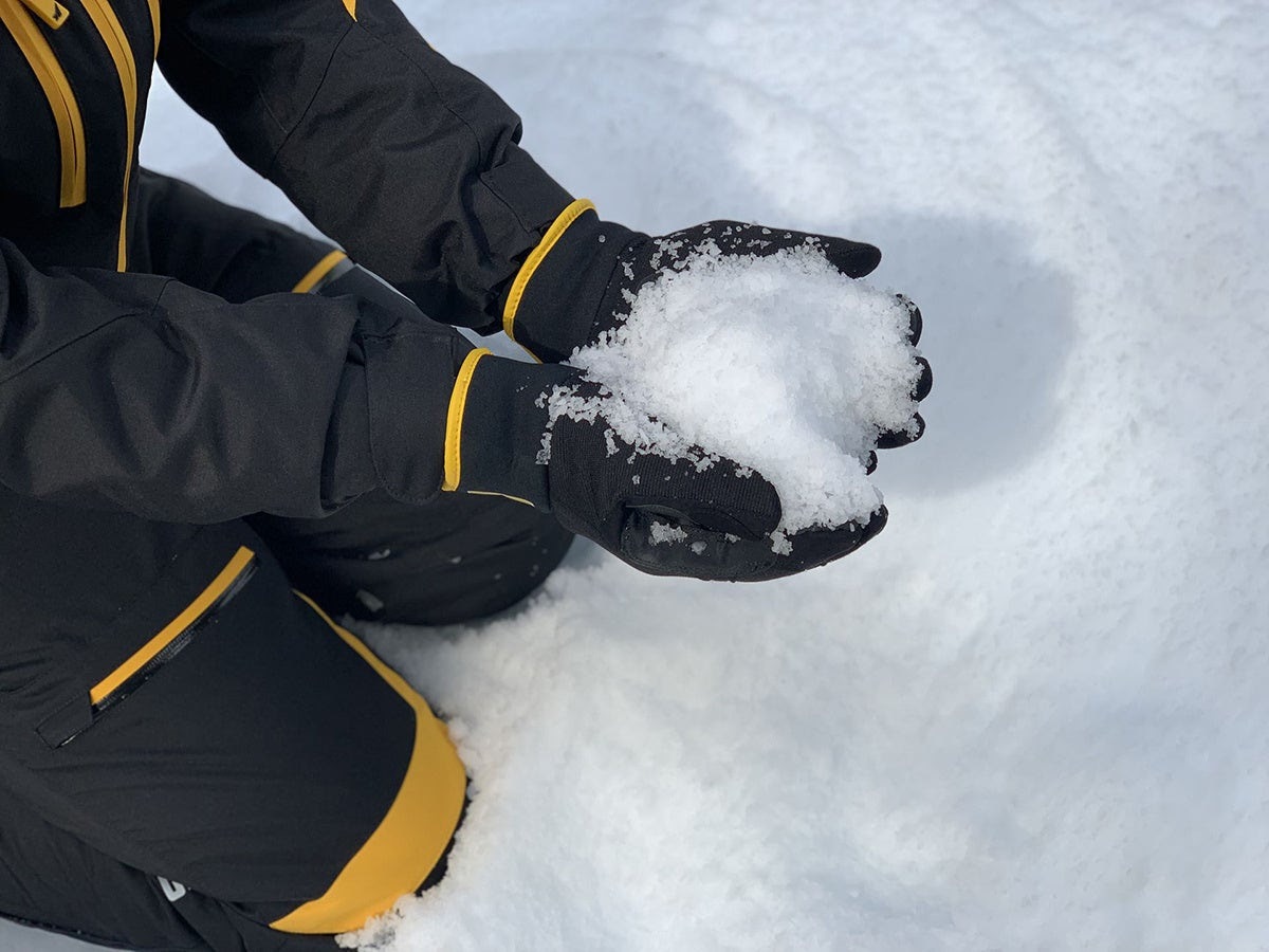 【グランスノー奥伊吹】【総額12億円！人工造雪機7基の新設！】全8基「1日525トン」の造雪で「過去最速11月中のオープン」を目指す。