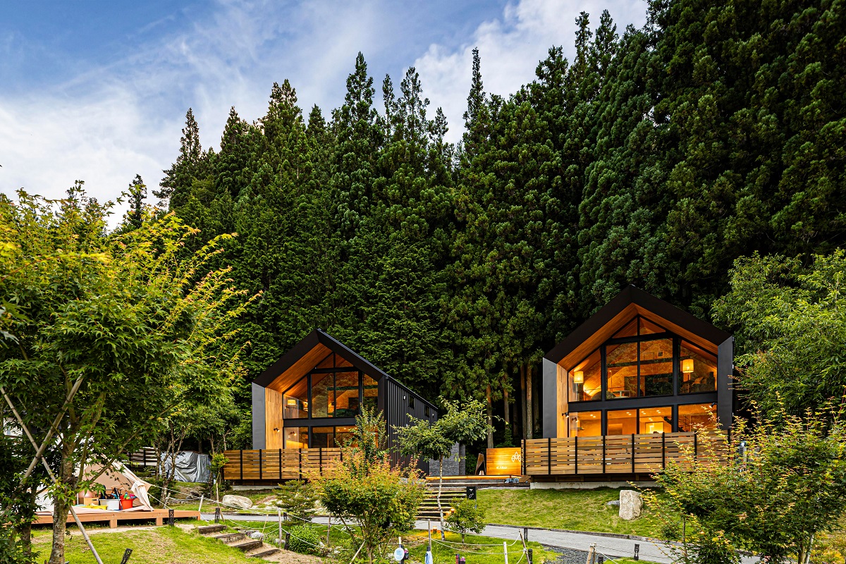 長野県・日本一の星空を満喫する阿智村のグランピング施設「mökki STARDUST GLAMPING achi village」に、スイートヴィラ＆プレミアムBBQが新登場