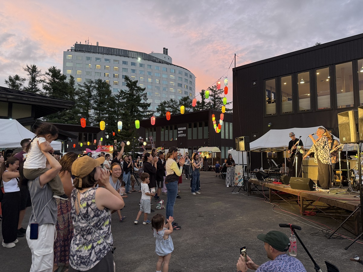 北海道・ニセコビレッジ初の屋外JAZZイベント「ニセコビレッジオータムジャズ『秋の音』2025」開催