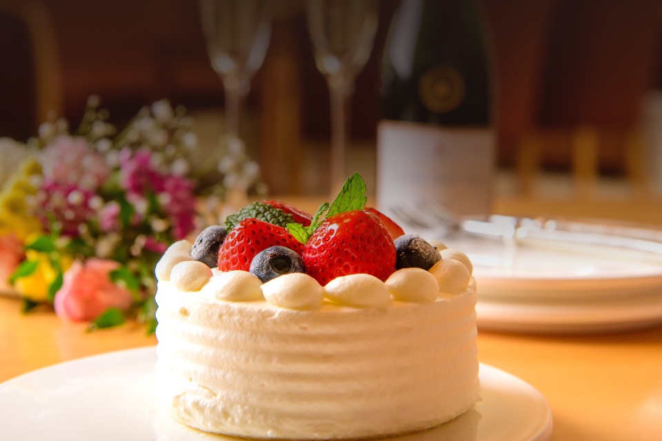 北海道・ニセコ羊蹄の宿「楽 水山」大切な記念日を祝う【Anniversaryプラン】販売開始