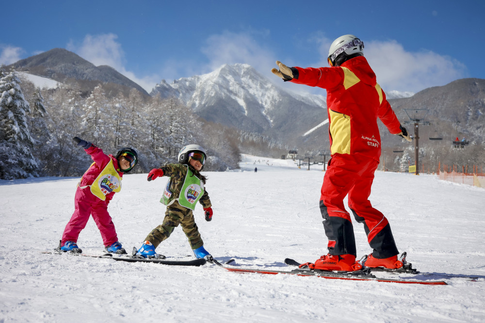 お子様のレッスンに最適！サンメドウズスキースクール 【常設】 （山梨県・サンメドウズ清里スキー場）| スキー・スノーボードのスクール検索＆レッスン予約はSTeach