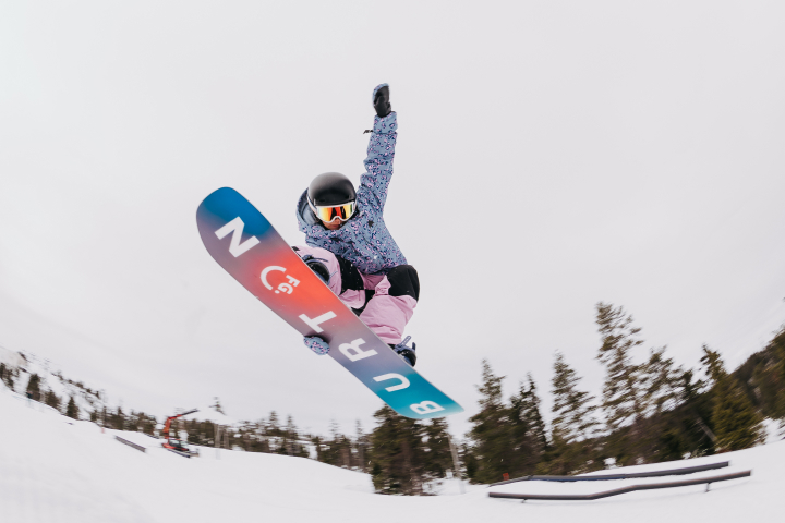 Burton、初心者から上級者までスキルや目的に合わせた豊富な選択肢でスノーボードを気軽に楽しめる3つのレンタルプログラム