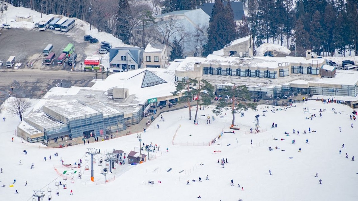 長野「エイブル白馬五竜」リニューアルした山頂レストラン「Alps360」とアップデートした地域最大級のベースセンター「エスカルプラザ」全館フルオープン