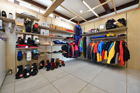「MOUNTAIN GEAR STAND NISEKO」がニセコ モイワ・スキーリゾートにオープン！