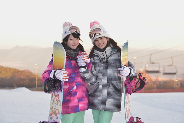 ゼビオ冬山キャンペーン　第2弾「まこみな」まこ＆「東京女子流」新井ひとみが双子ダンスを踊ってみた★ゲレンデ編　公開！