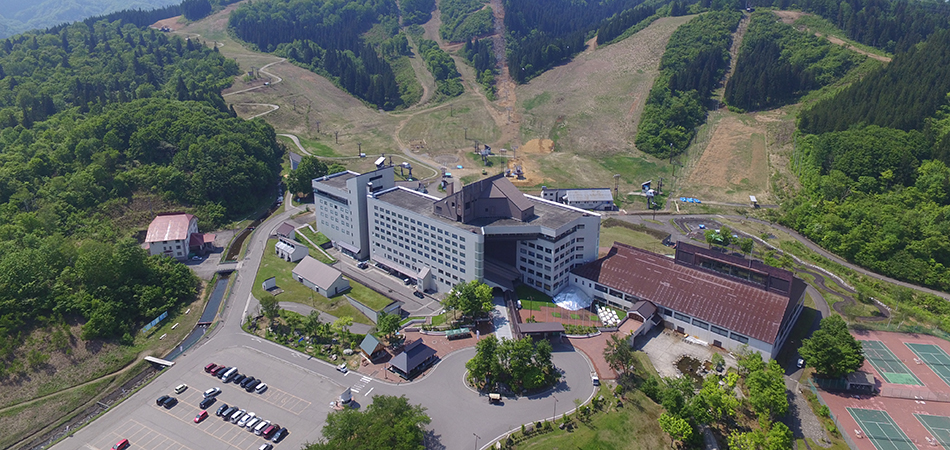 新潟県・ニュー・グリーンピア津南、苗場山麓に広がる100万坪のオールシーズンリゾート