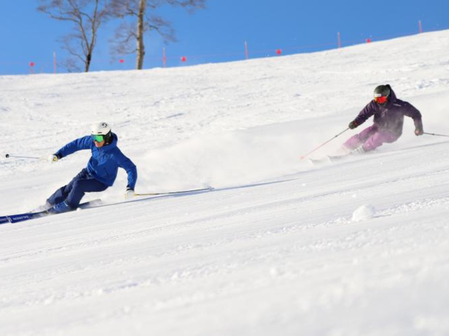 苗場スキー場のファーストトラック
