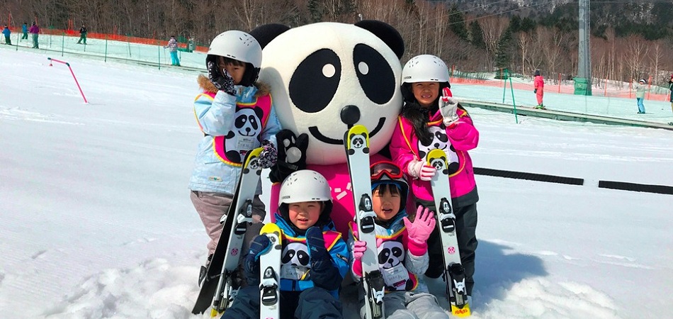 富良野パンダルマンキッズスクール　2024/12/14～2025/3/31対象年齢3～6才|富良野スキー場