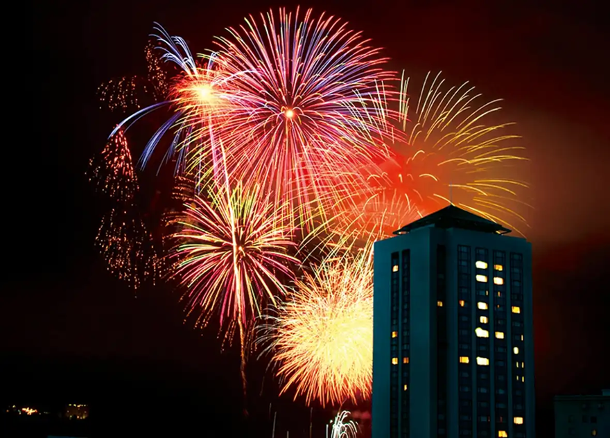 NASPAスキーガーデンの2025スノーライトパレード