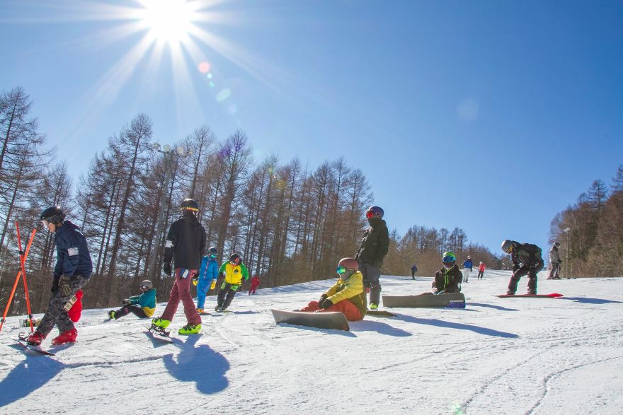 八千穂高原スキー場のCARVE CAMP2026