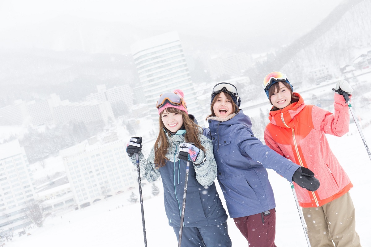 今季は開業55周年。ますます楽しさ充実！「苗場スキー場レポート