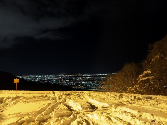 夜景を眺めながら贅沢ナイター|札幌藻岩山スキー場のクチコミ画像