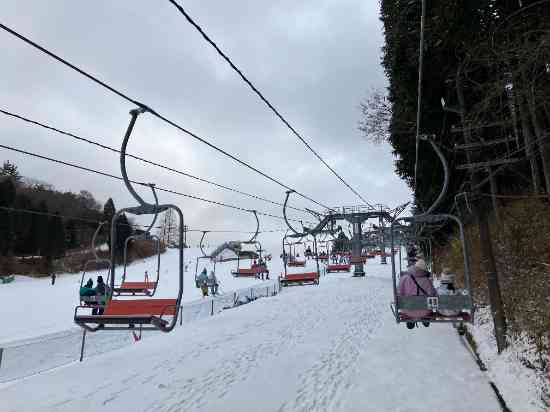 雪がふりしきる日はとても良い！|六甲山スノーパークのクチコミ画像