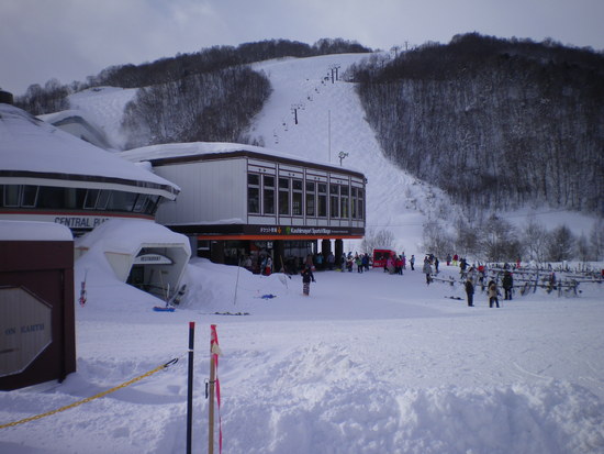中央部の混み方が嫌いです|HAKUBAVALLEY 鹿島槍スキー場 ファミリーパークのクチコミ画像