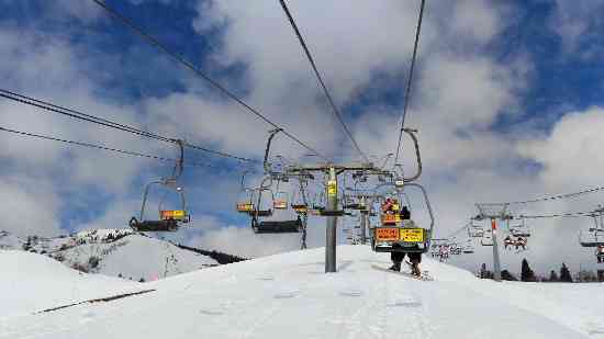 コースレイアウトやリフト配置が少し惜しい。|上越国際スキー場のクチコミ画像2