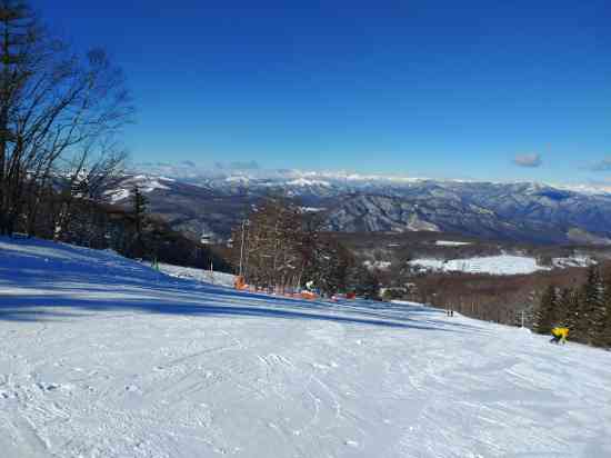 晴天時は絶景が拝めるコンパクトなスキー場|白樺高原国際スキー場のクチコミ画像