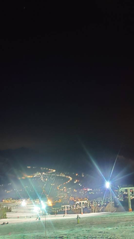 平日のナイターは19時まで。|岩原スキー場のクチコミ画像3