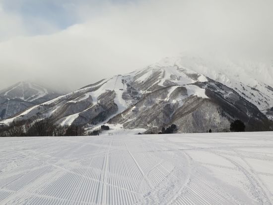 太陽と雪と雲と！|白馬岩岳スノーフィールドのクチコミ画像2