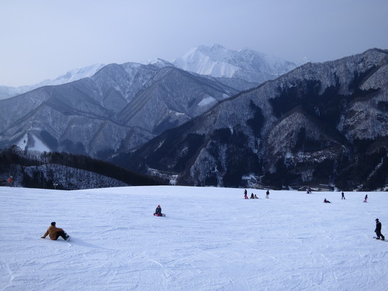 谷川岳を目の前に滑る醍醐味|奥利根スノーパークのクチコミ画像