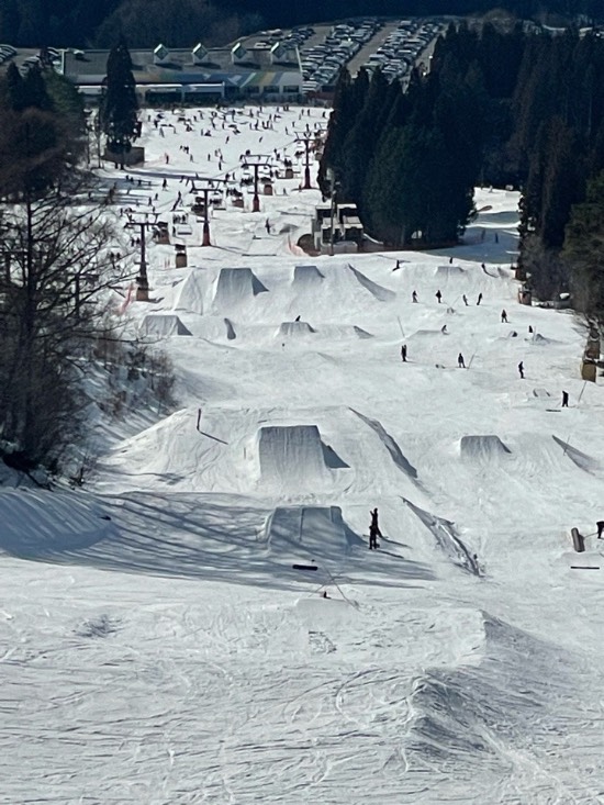 ザラメ雪ですね。|鷲ヶ岳スキー場のクチコミ画像2