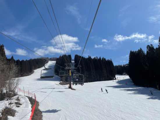 ザラメ雪ですね。|鷲ヶ岳スキー場のクチコミ画像3