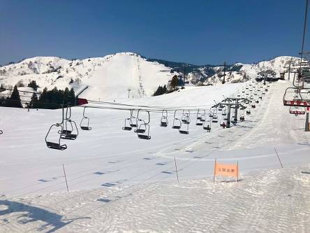 雪も多く、十分に滑れる環境でした。|上越国際スキー場のクチコミ画像