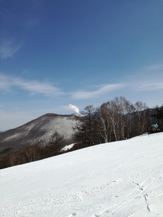 浅間山の噴煙|鹿沢スノーエリアのクチコミ画像