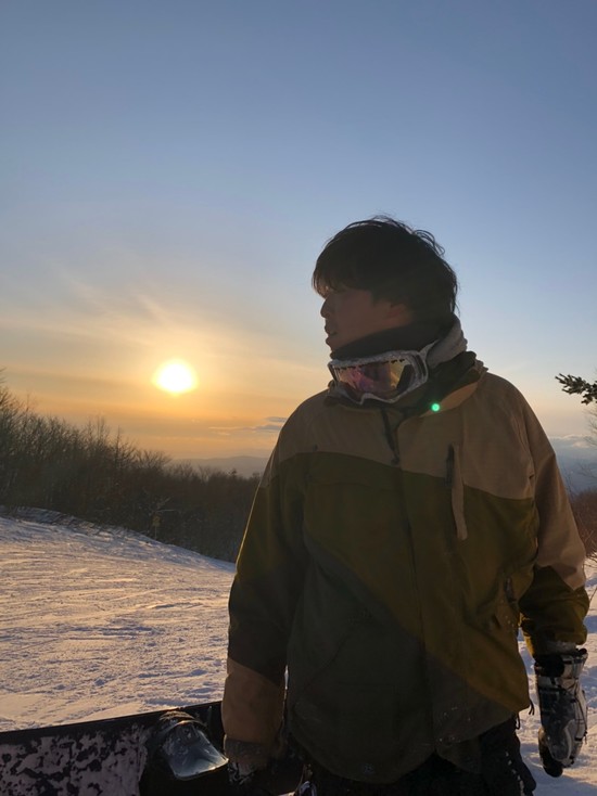 夕日と俺と仲間たち|蔵王温泉スキー場のクチコミ画像