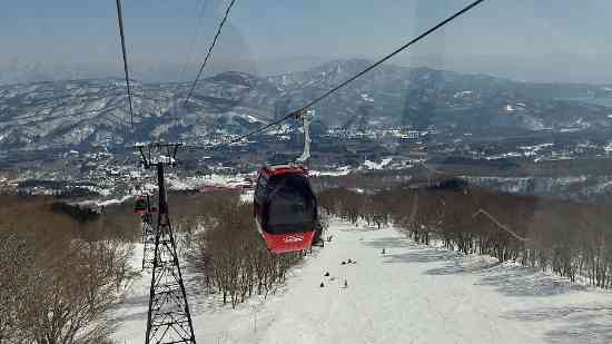 ロングコースを滑走。ご飯も絶品！