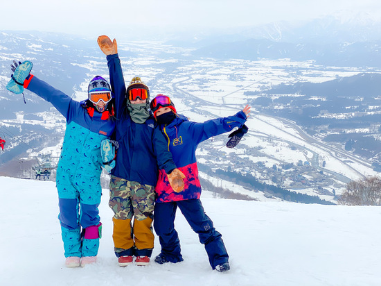 絶景と3人組|石打丸山スキー場のクチコミ画像