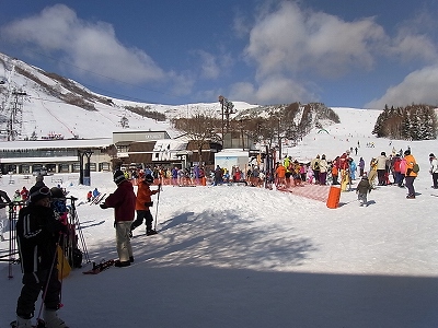 メジャーゲレンデは大賑わい|車山高原SKYPARKスキー場のクチコミ画像
