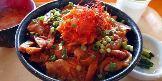 麦豚丼が最高|オグナほたかスキー場のクチコミ画像