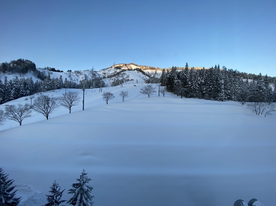 朝イチは気持ちいいね|NASPAスキーガーデンのクチコミ画像2