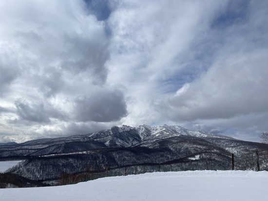 雪が締まっていて滑りやすい。|ホワイトワールド尾瀬岩鞍のクチコミ画像