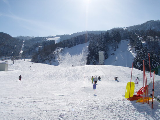 快晴の極楽坂スキー場|立山山麓スキー場のクチコミ画像