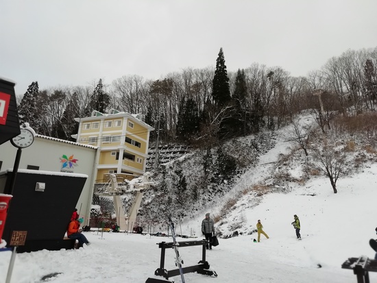 こんなに雪の少ない初滑りなんて！|白馬八方尾根スキー場のクチコミ画像