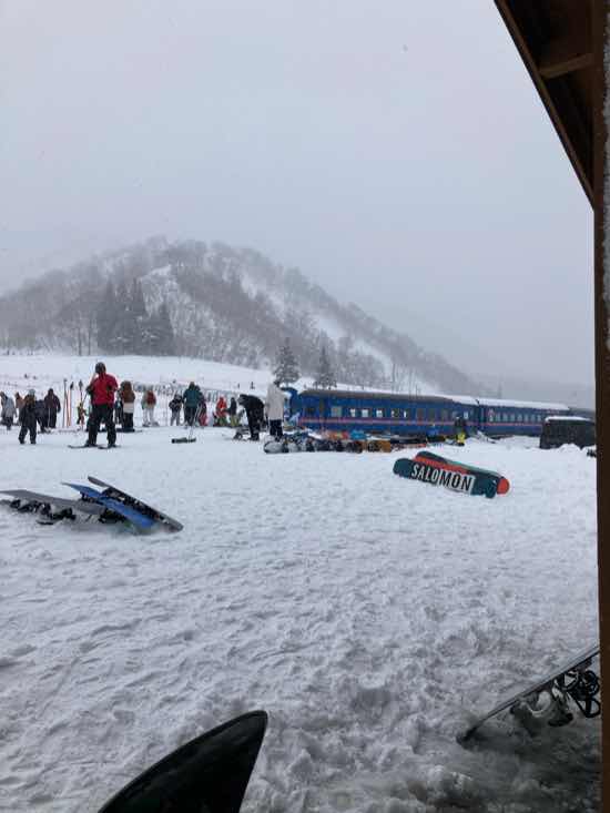 ゲレンデに列車が|湯沢中里スノーリゾートのクチコミ画像