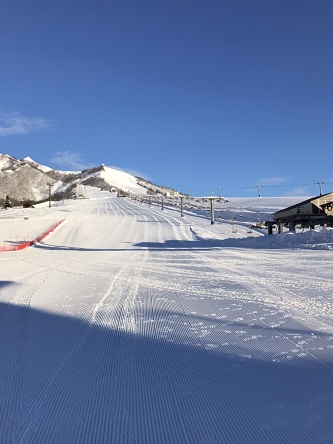 晴天の朝一|岩原スキー場のクチコミ画像1