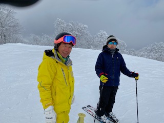 リタイヤ中年男3人のきままなスキー旅|夏油高原スキー場のクチコミ画像
