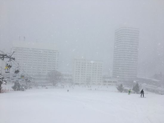 待望の雪が降っていました|苗場スキー場のクチコミ画像