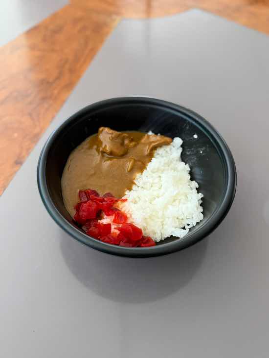 カレーライスは女子サイズ