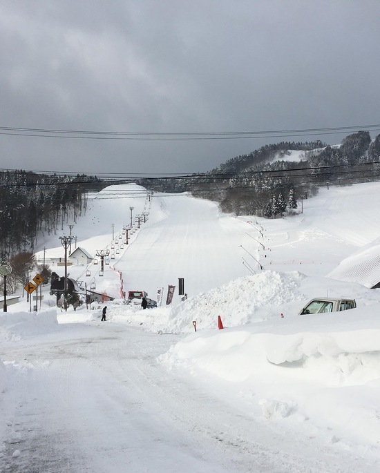 キュッキュッ鳴る新雪の圧雪|ちくさ高原スキー場のクチコミ画像